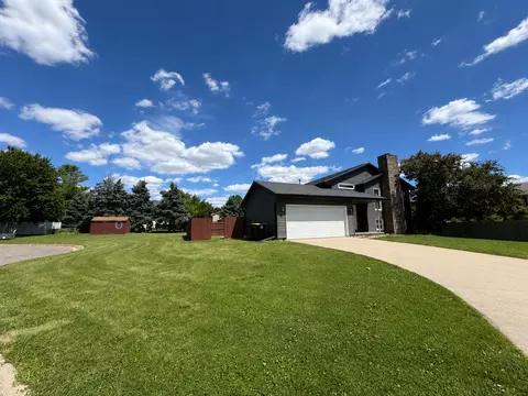 Exterior - 1622 Bensington Ct, Normal, IL 61761 photo 2 of 6