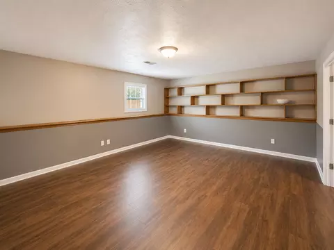 Living - 1622 Bensington Ct, Normal, IL 61761 photo 4 of 4
