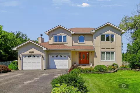 14556 Coachmans Ln, Homer Glen, IL 60491