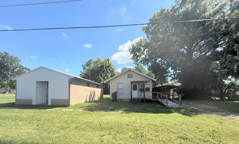 406 Church St, Zeigler, IL 62999