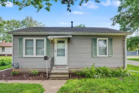 4612 26th Ave, Moline, IL 61265