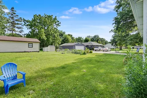 Exterior - 4612 26th Ave, Moline, IL 61265 photo 2 of 5