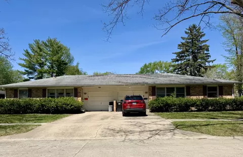 1004 Shurts St, Urbana, IL 61801