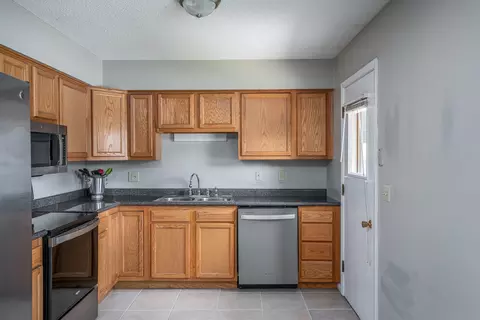 Kitchen - 300 W Spring St, Eldridge, IA 52748 photo 1 of 1