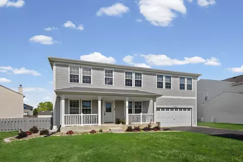 353 Charles Dr, Antioch, IL 60002