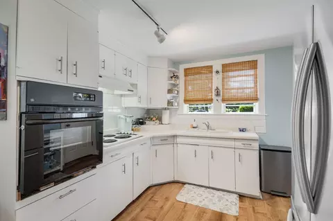 Kitchen - 7522 Arlene Ave, Willowbrook, IL 60527 photo 1 of 2