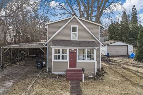 2738 11th Avenue C, Moline, IL 61265