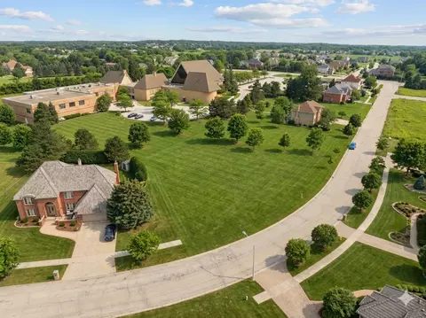 13210 Georgetown Dr, Orland Park, IL 60462