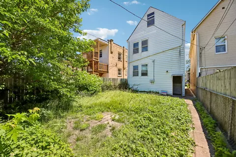 Exterior - 2934 N Gresham Ave, Chicago, IL 60618 photo 2 of 3