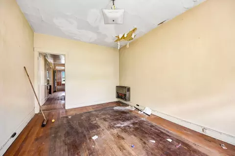 Living - 2934 N Gresham Ave, Chicago, IL 60618 photo 3 of 3