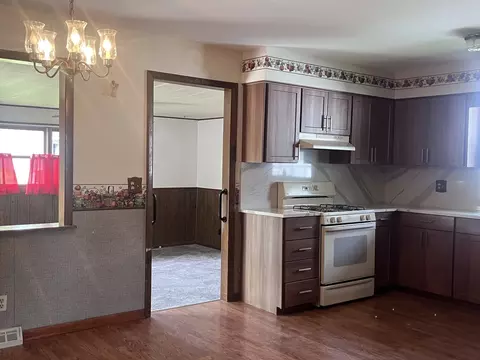 Kitchen - 1221 Comet Dr, Aurora, IL 60505 photo 2 of 3