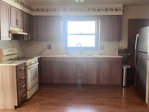 Kitchen - 1221 Comet Dr, Aurora, IL 60505 photo 1 of 3