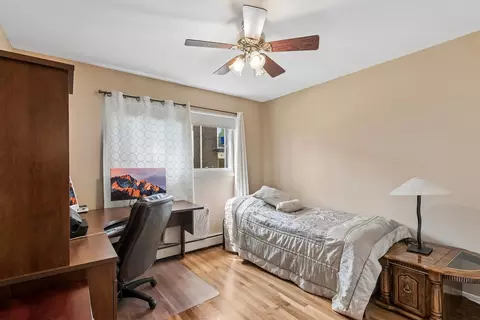 Bedroom - 8924 Kenneth Dr #101A, Des Plaines, IL 60016 photo 2 of 2
