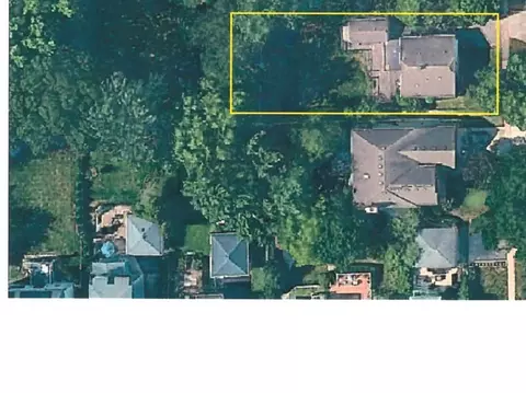 4632 Washington St, Downers Grove, IL 60515