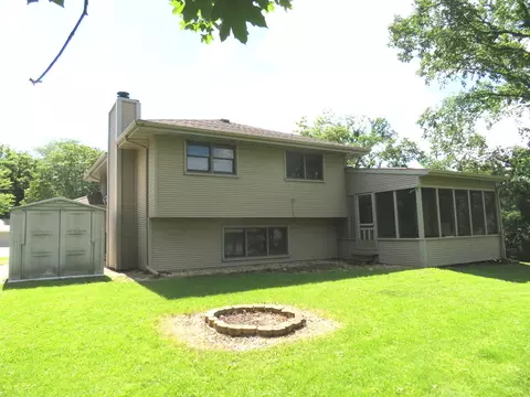 Exterior - 116 Crabapple Ln, Morris, IL 60450 photo 5 of 7