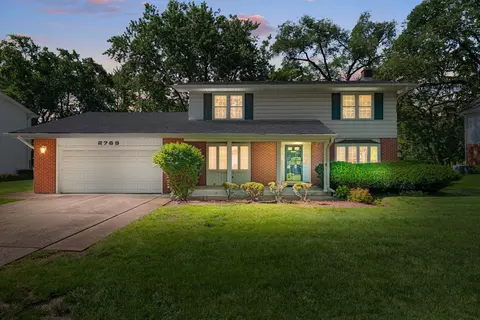 2769 Shannon Rd, Northbrook, IL 60062
