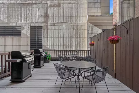 Exterior - 40 E Delaware Pl #1502, Chicago, IL 60611 photo 1 of 1