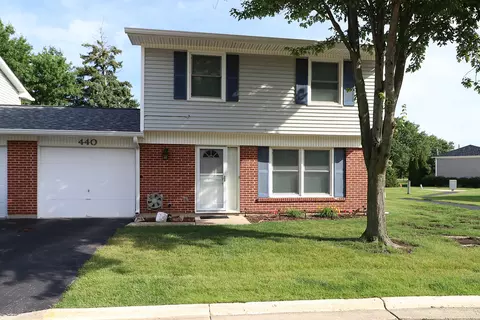 440 Wright Ct, Bolingbrook, IL 60440