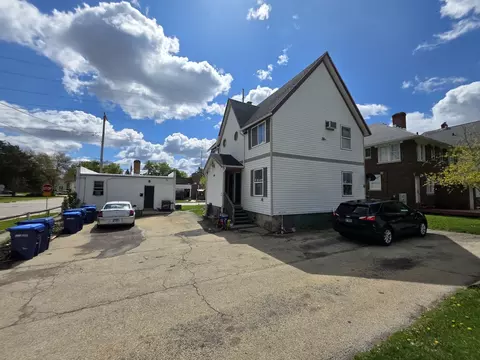 333 N 7th St, Dekalb, IL 60115