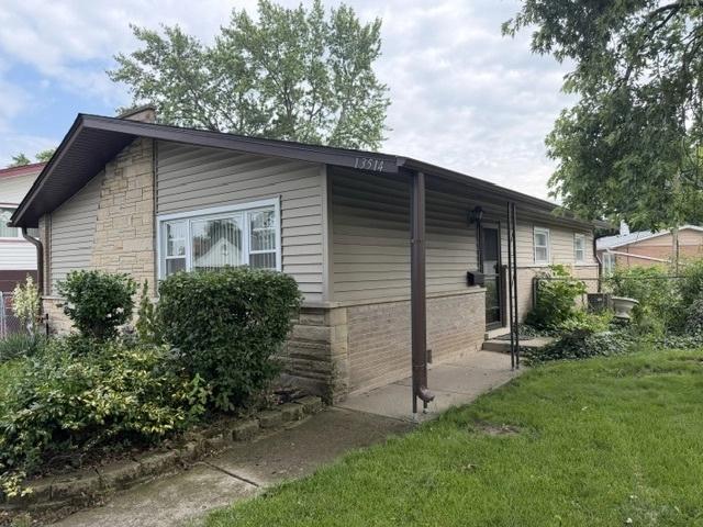 13514 Short Dr, Crestwood, IL 60418