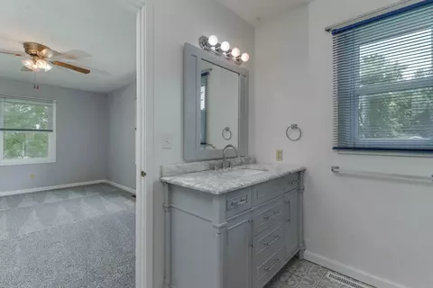 1402 N Hershey Rd, Bloomington, IL 61704 photo 16