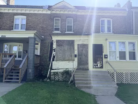 10537 S Corliss Ave, Chicago, IL 60628