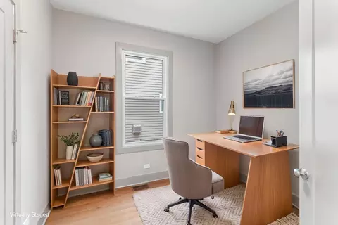 Other - 819 Mapleton Ave, Oak Park, IL 60302 photo 2 of 6