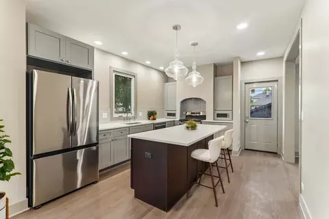 Kitchen - 819 Mapleton Ave, Oak Park, IL 60302 photo 1 of 2