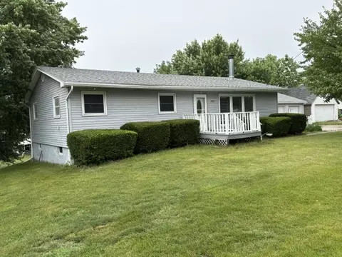 507 W Main St W, Reynolds, IL 61279