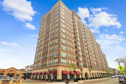 77 S Evergreen Ave #402, Arlington Heights, IL 60005