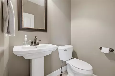 Bath - 2604 Red Rock Rd, Normal, IL 61761 photo 1 of 7