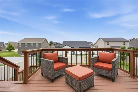 Exterior - 2604 Red Rock Rd, Normal, IL 61761 photo 2 of 8