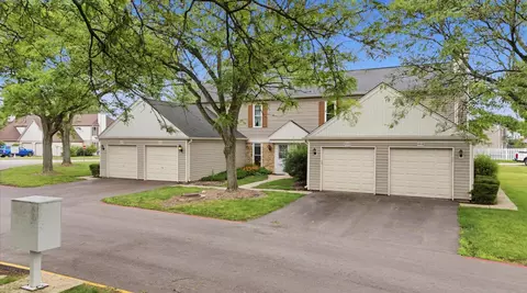 2674 Waterford Ct, Aurora, IL 60502