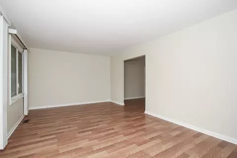 Living - 1475 Rosedale Ln, Hoffman Estates, IL 60169 photo 1 of 8