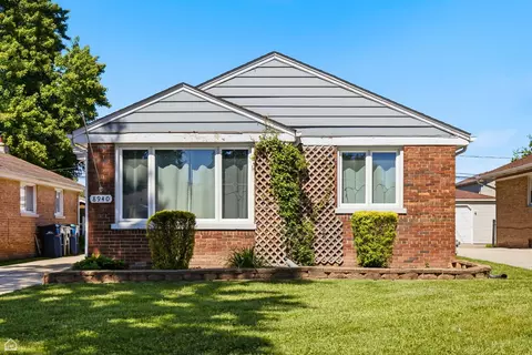 8940 S Utica Ave, Evergreen Park, IL 60805