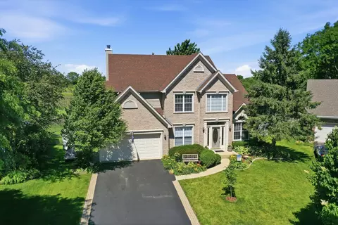 2814 Miller Rd, Geneva, IL 60134