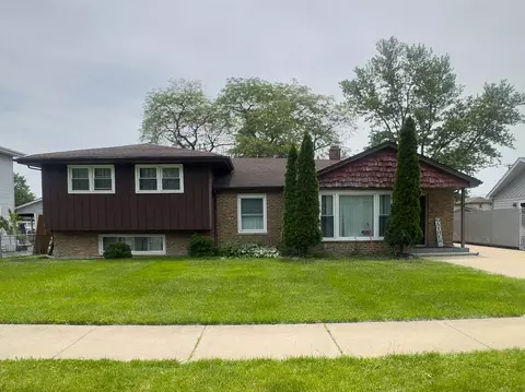 6709 W 88th Pl, Oak Lawn, IL 60453