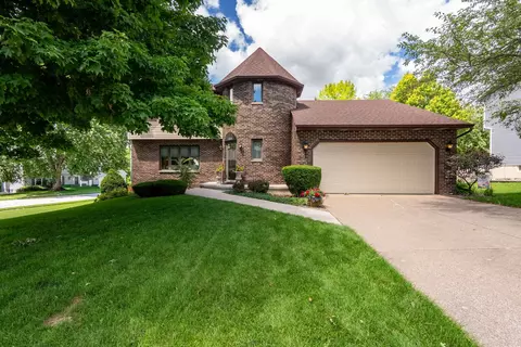 1650 Prairie Vista Dr, Bettendorf, IA 52722