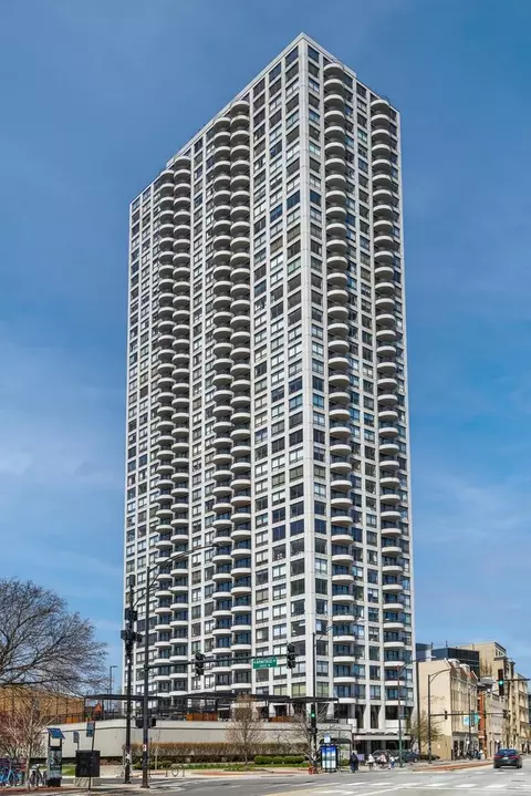 2020 N Lincoln Park W #38ML, Chicago, IL 60614
