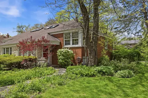 Exterior - 414 Barton Ave, Evanston, IL 60202 photo 2 of 6