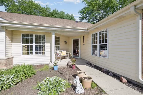 Exterior - 13323 Red Cedar Ln, Plainfield, IL 60544 photo 2 of 5