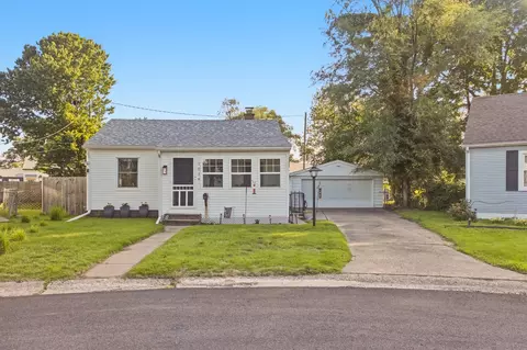 1014 23rd Ave, Rock Island, IL 61201