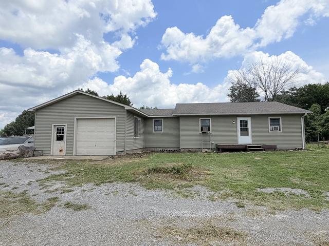855 Beech Hollow Rd, Harrisburg, IL 62946