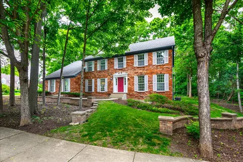1159 Hobson Mill Dr, Naperville, IL 60540