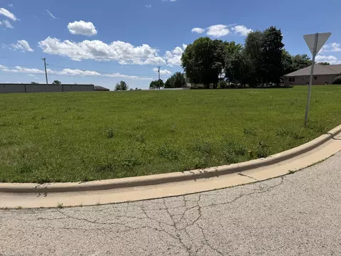 000 Char Lu Dr, Mendota, IL 61342