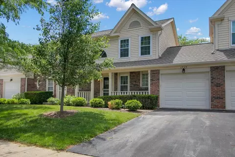 1735 Portsmith Ln #8-3, Arlington Heights, IL 60004