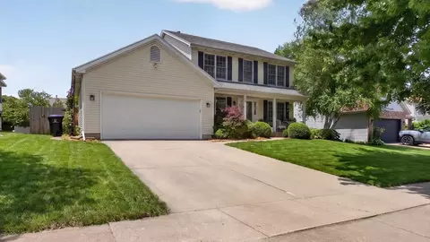 1324 Kenneth Dr, Bloomington, IL 61704