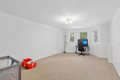 Bedroom - 654 Astor Ln, Wheeling, IL 60090 photo 3 of 3