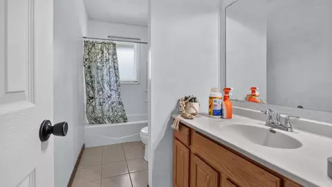 Bath - 112 Sandra Ln, Normal, IL 61761 photo 2 of 3