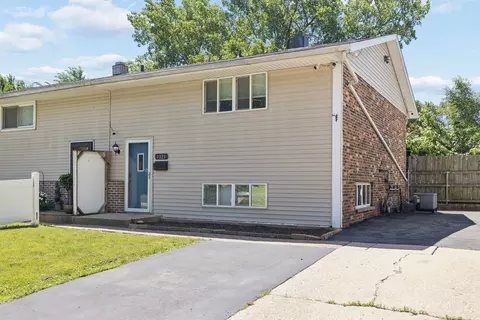 1323 Highland Ave, Lockport, IL 60441